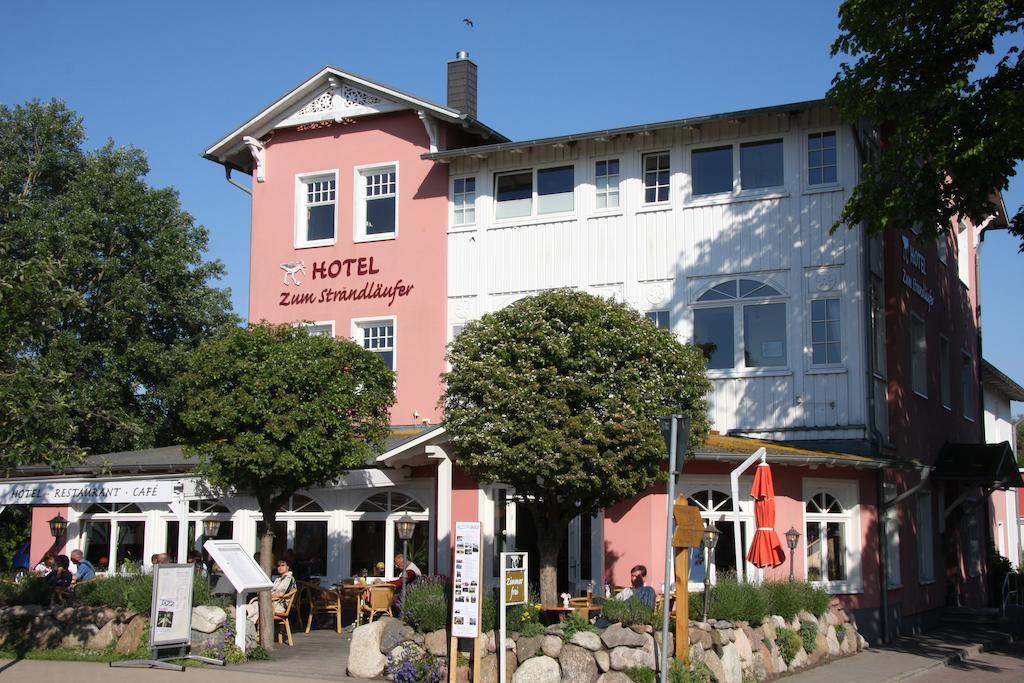 Hotel Zum Strandlaufer Ahrenshoop Exterior foto